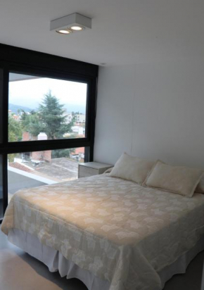 Convenient One Bedroom Condo w/ elevator